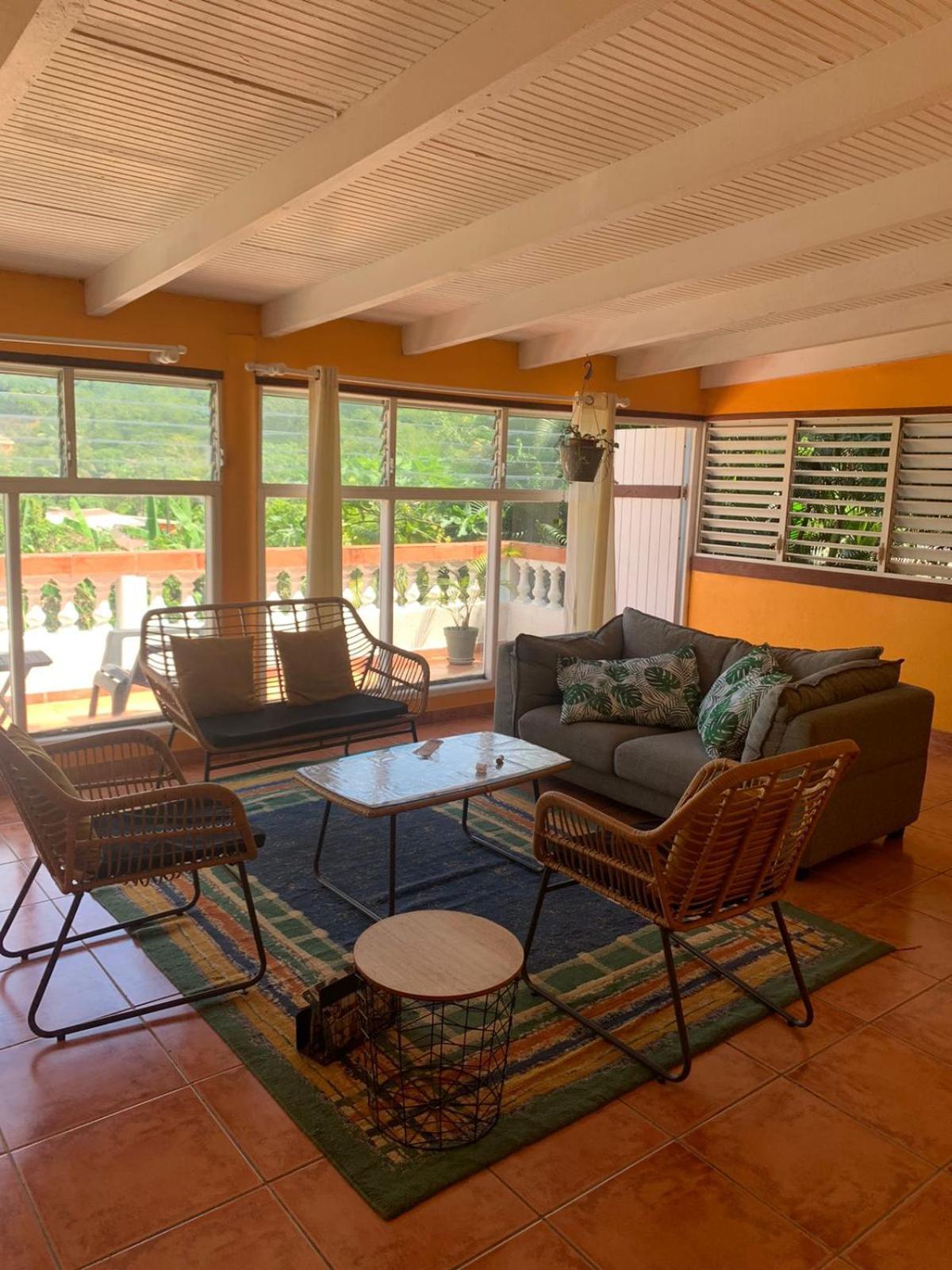 Ferienwohnung Chez Lulu Les Abymes Exterior foto